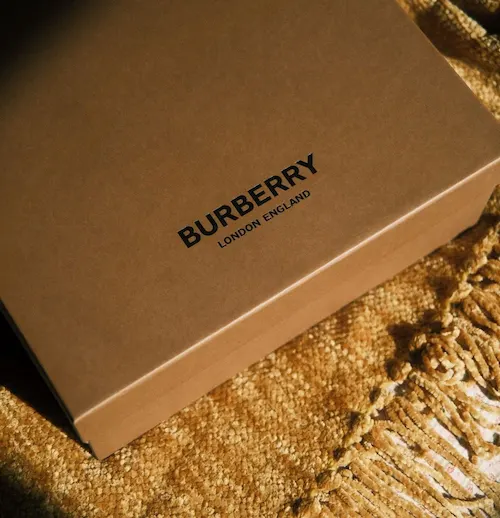 luksus-emballage-burberry
