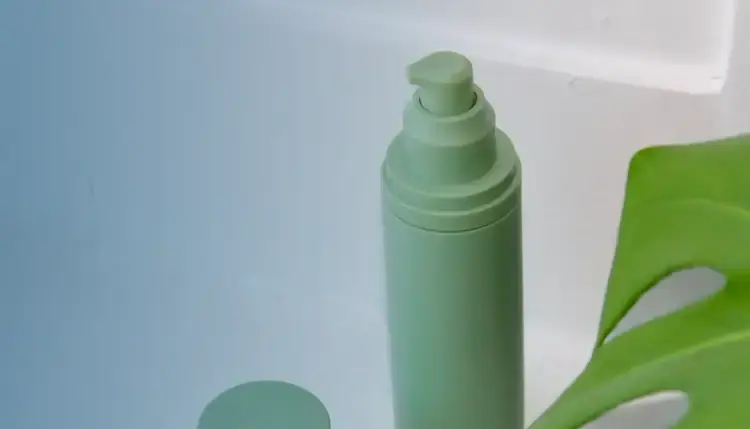 Grøn airless flaske