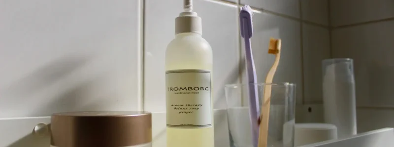 Tromborg lotionpumpe på badeværelset